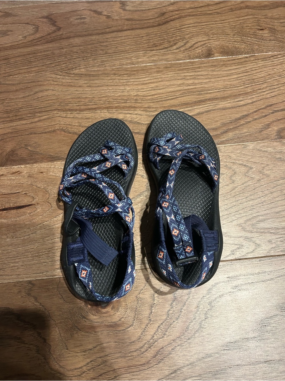 CHACOS- Women’s 6